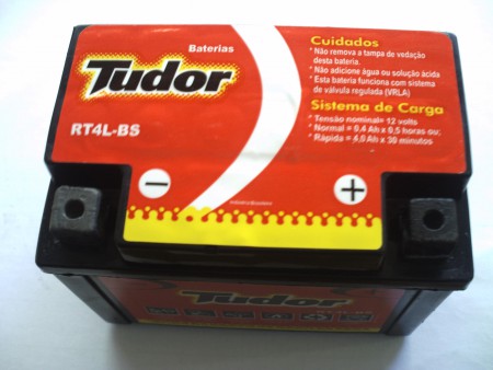 BATERIA RT4L-BS SELADA NÃO REQUER MANUTENÇÃO